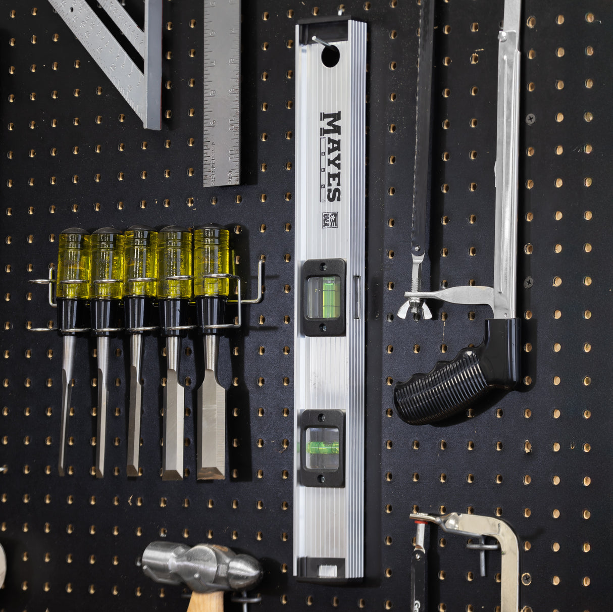 Mayes 10110 Aluminum I-Beam Level (18 Inch) Additional Image 8