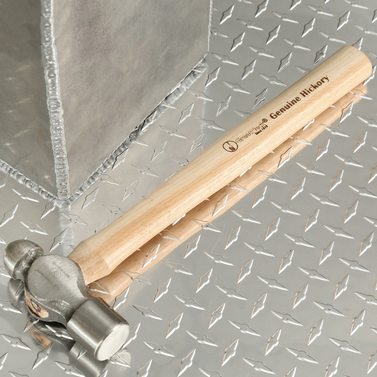 GreatNeck BP32 Ball Peen Hammer (32 Oz.) with Hickory Handle Additional Image 6