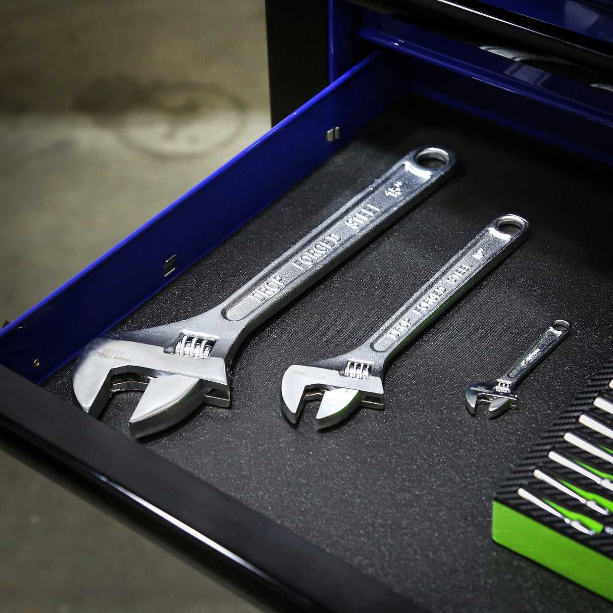 OEMTOOLS 22653 10 Inch Adjustable Wrench Additional Image 9