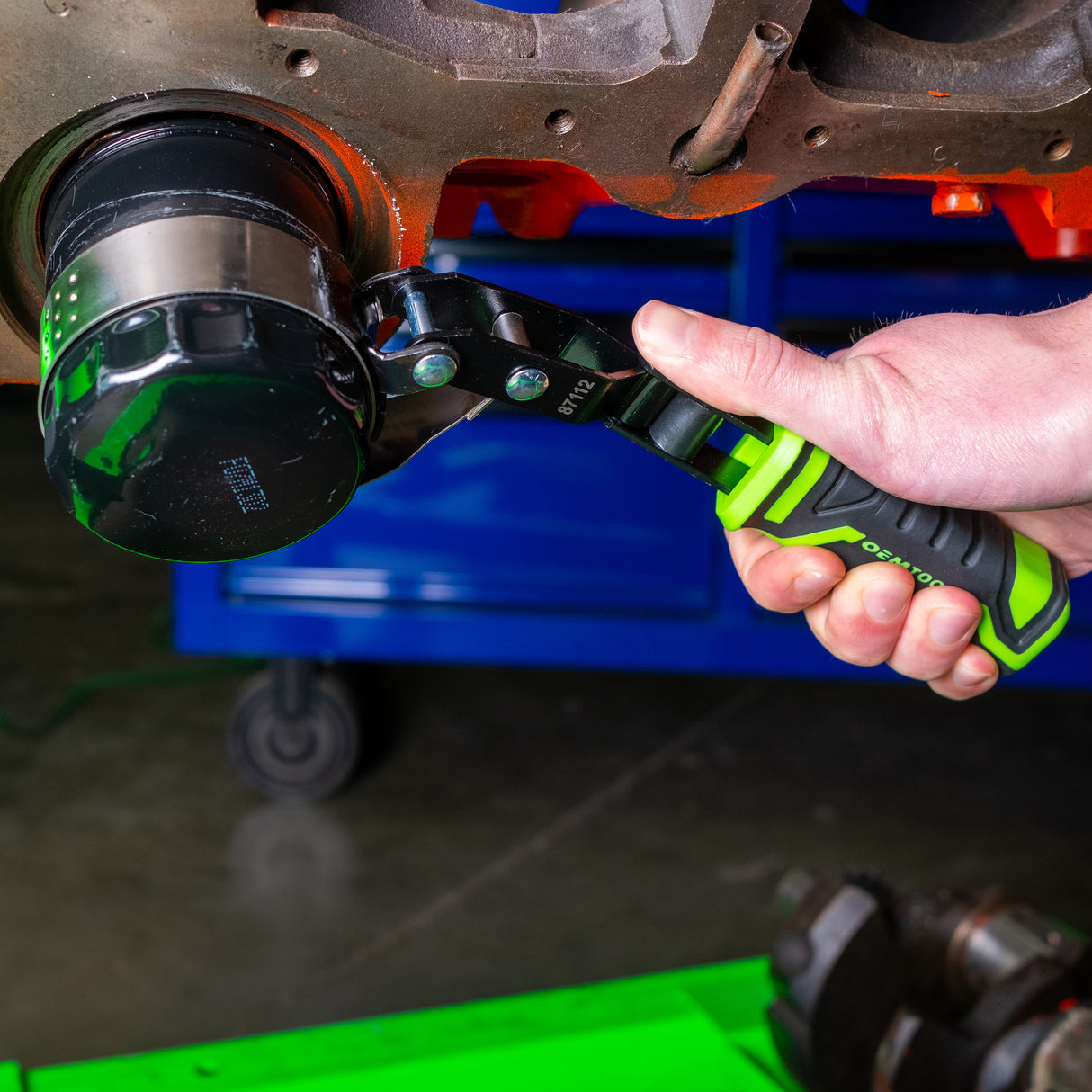 OEMTOOLS 87112 Professional Swivel Oil Filter Wrench (2-7/8in. - 3-3/8in.) Additional Image 6