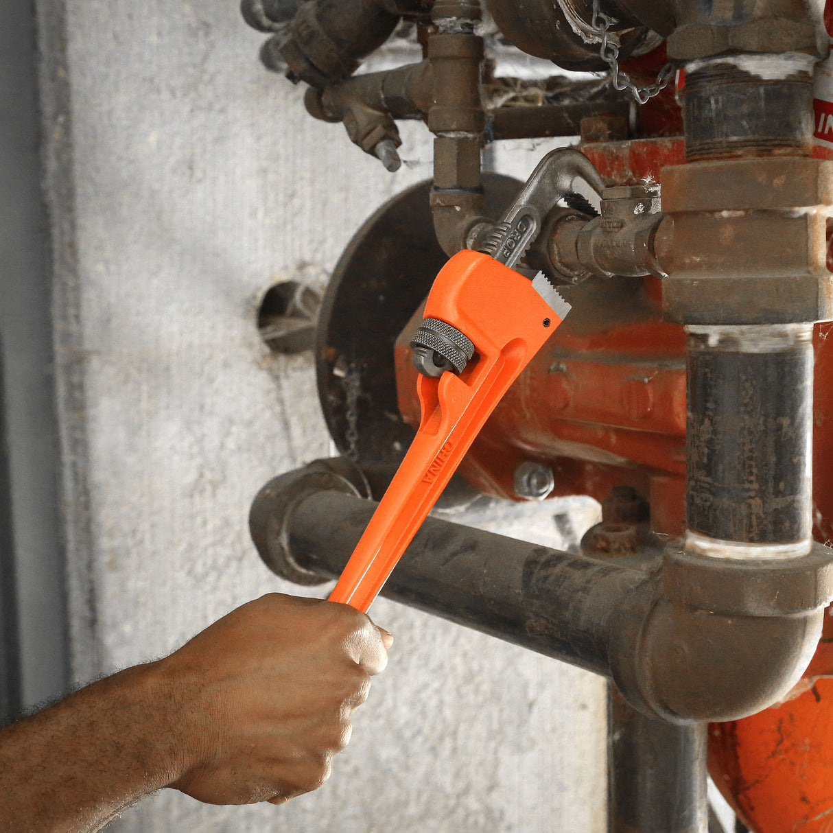 GreatNeck PW14 Pipe Wrench (14 Inch) Additional Image 5