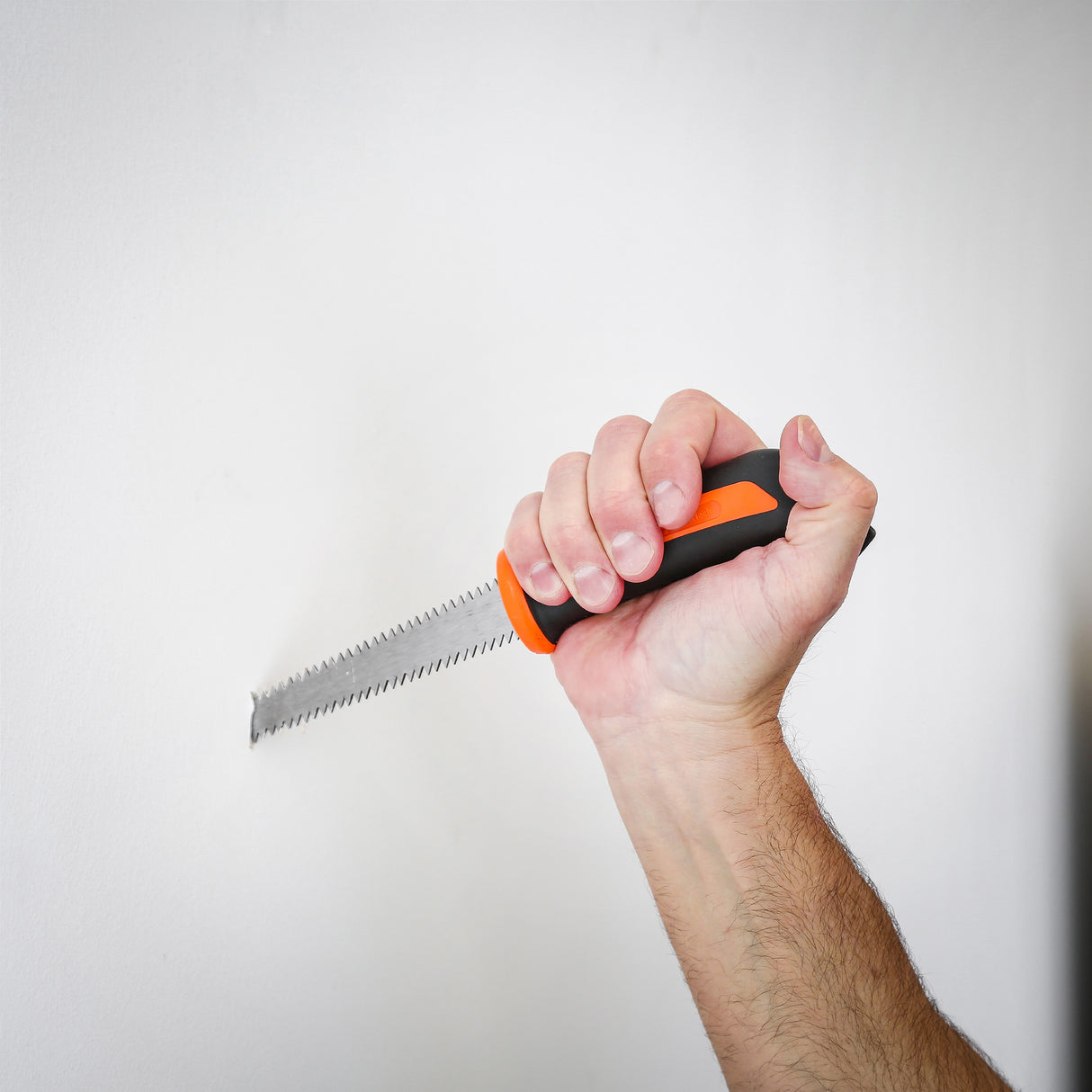 GreatNeck 4932 Double Edge Wallboard Saw (6 Inch) with Rubber Grip Additional Image 6