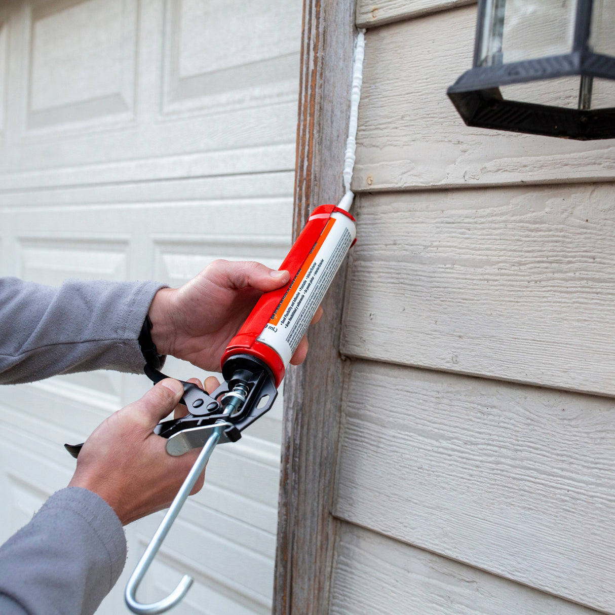 GreatNeck 80053 9 In. Heavy Duty Caulking Gun Additional Image 8