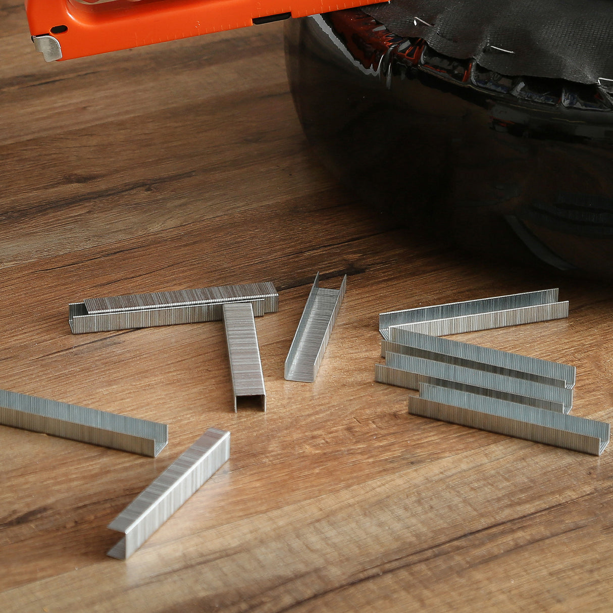 GreatNeck 19002 5/16 Inch Staples Additional Image 5
