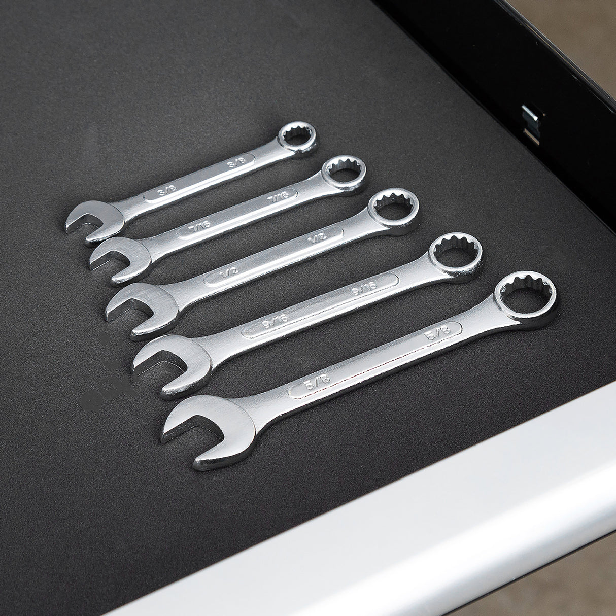 GreatNeck COW5C SAE Combination Wrench Set (5-Piece) Additional Image 7