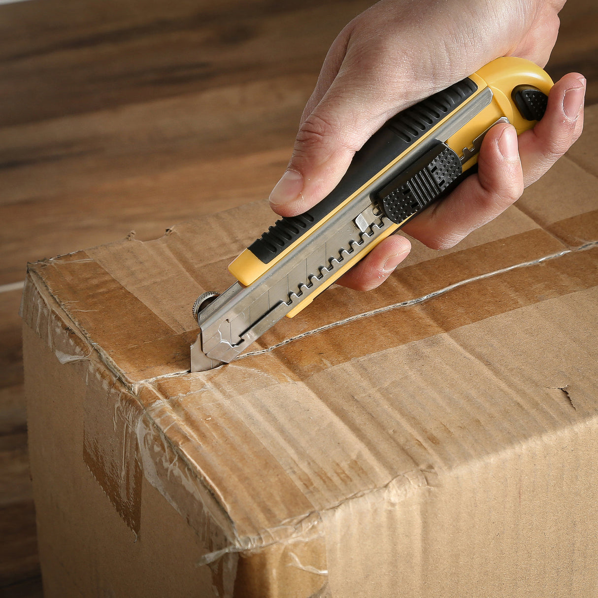 GreatNeck 80026 Speed Feed Snap-Off Knife Additional Image 8