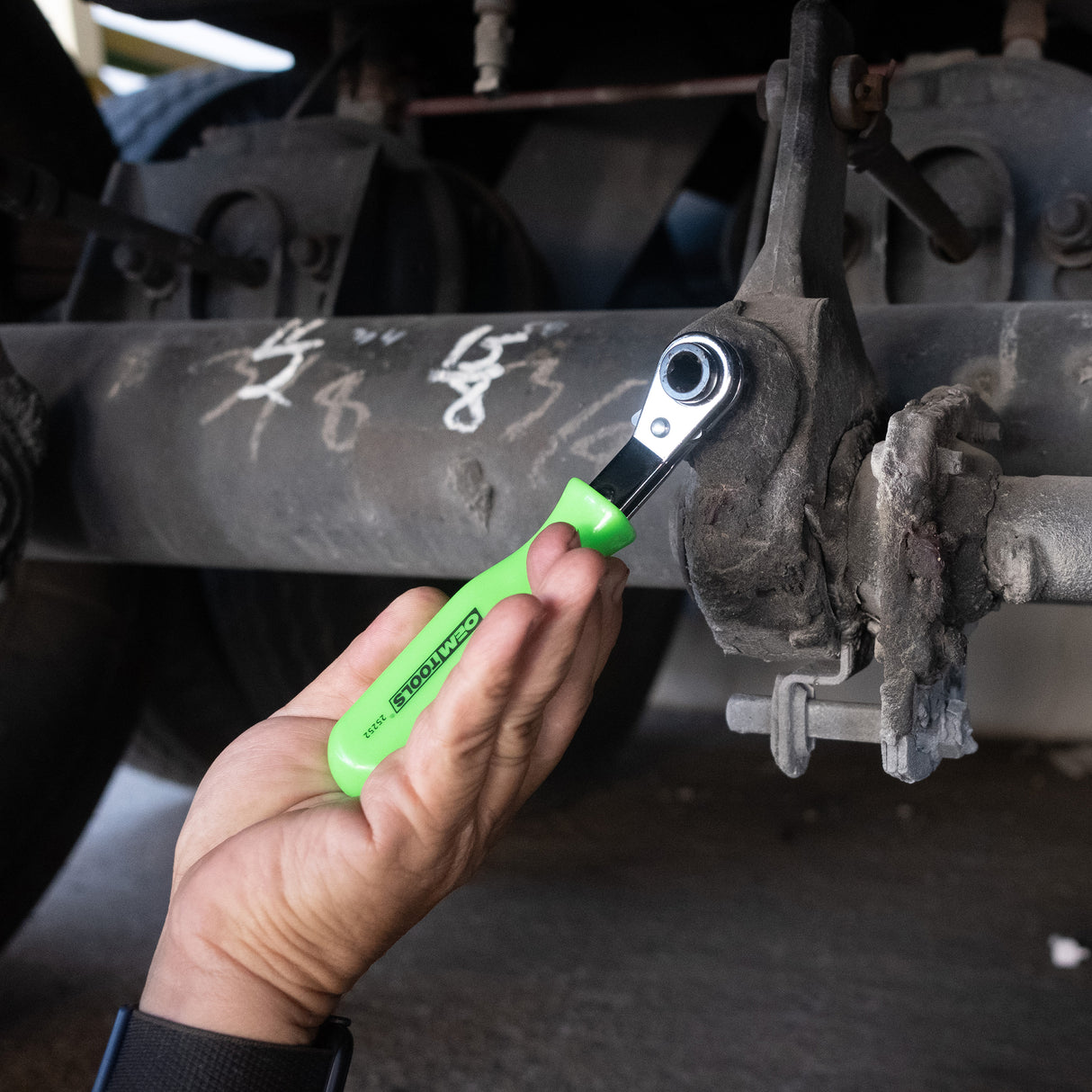 OEMTOOLS 25252 Automatic Slack Adjuster Release Tool and Wrench Additional Image 6