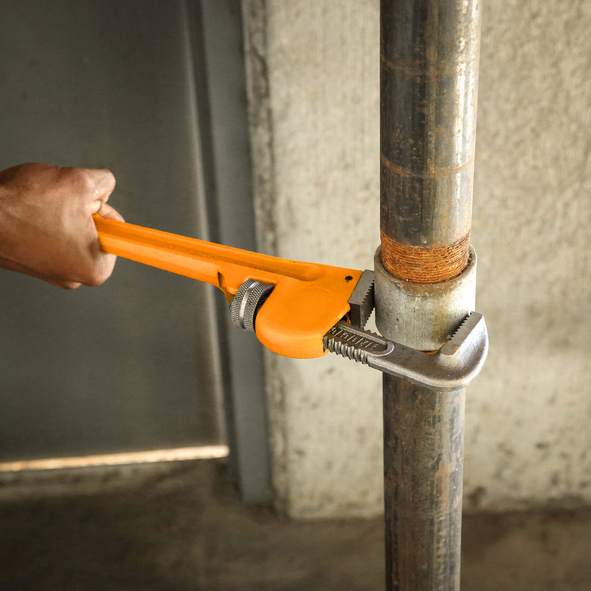 GreatNeck PW18 Pipe Wrench (18-Inch) Additional Image 5