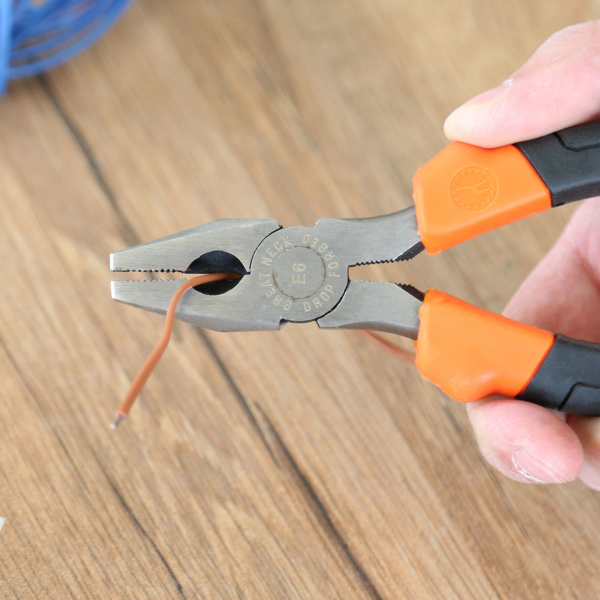 GreatNeck E6C Linesman Pliers (6 Inch) Additional Image 7