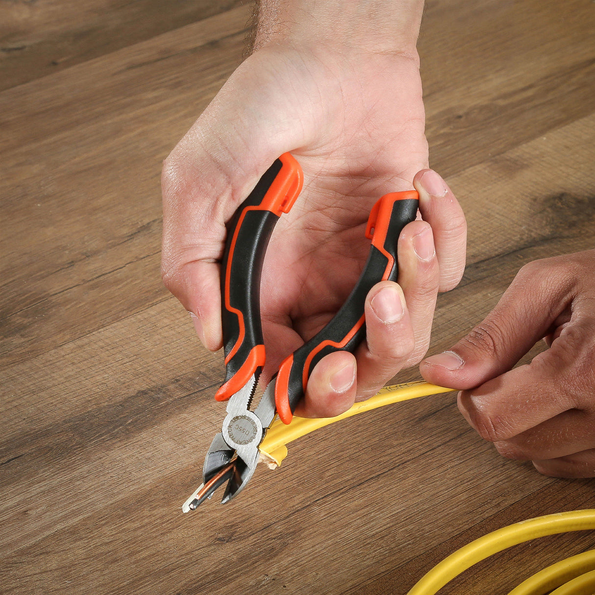 GreatNeck D55C Diagonal Pliers (5-1/2 Inch) Additional Image 7