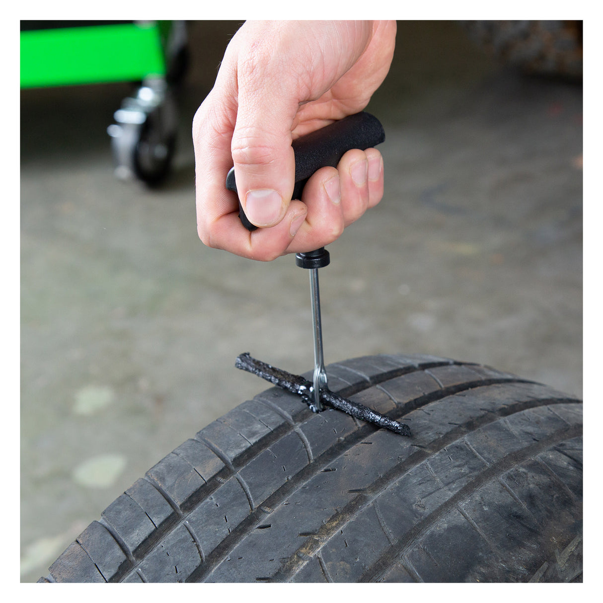 OEMTOOLS 26685 Tire Repair Plugs - 100 Pack Additional Image 3