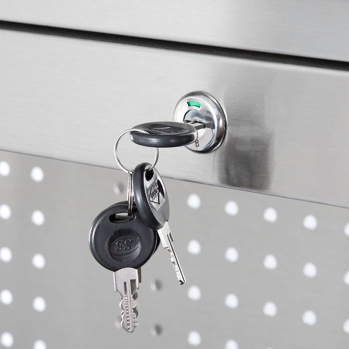 OEMTOOLS 24615C Lock and 2 Keys - Keyed C Main Image