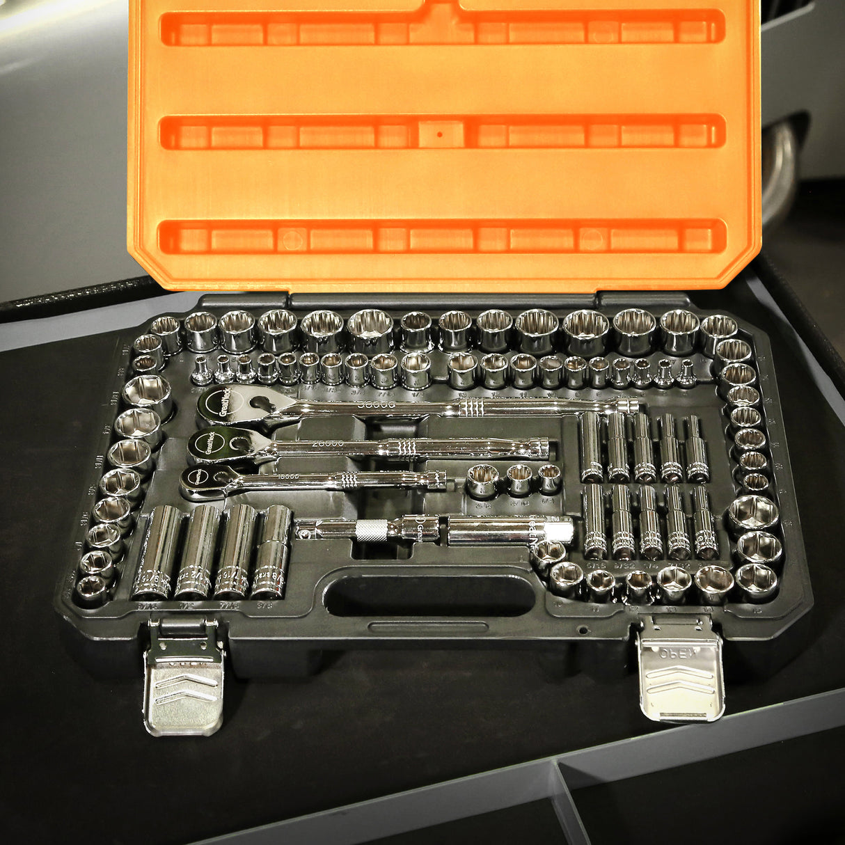 GreatNeck HC82U 82-Piece Multi-Drive Mechanic's Tool Set - SAE and Metric Additional Image 8