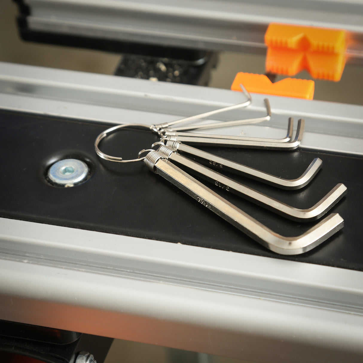 GreatNeck HKR7C Hex Key Wrench Set (7 Piece SAE) on Key Ring Additional Image 6