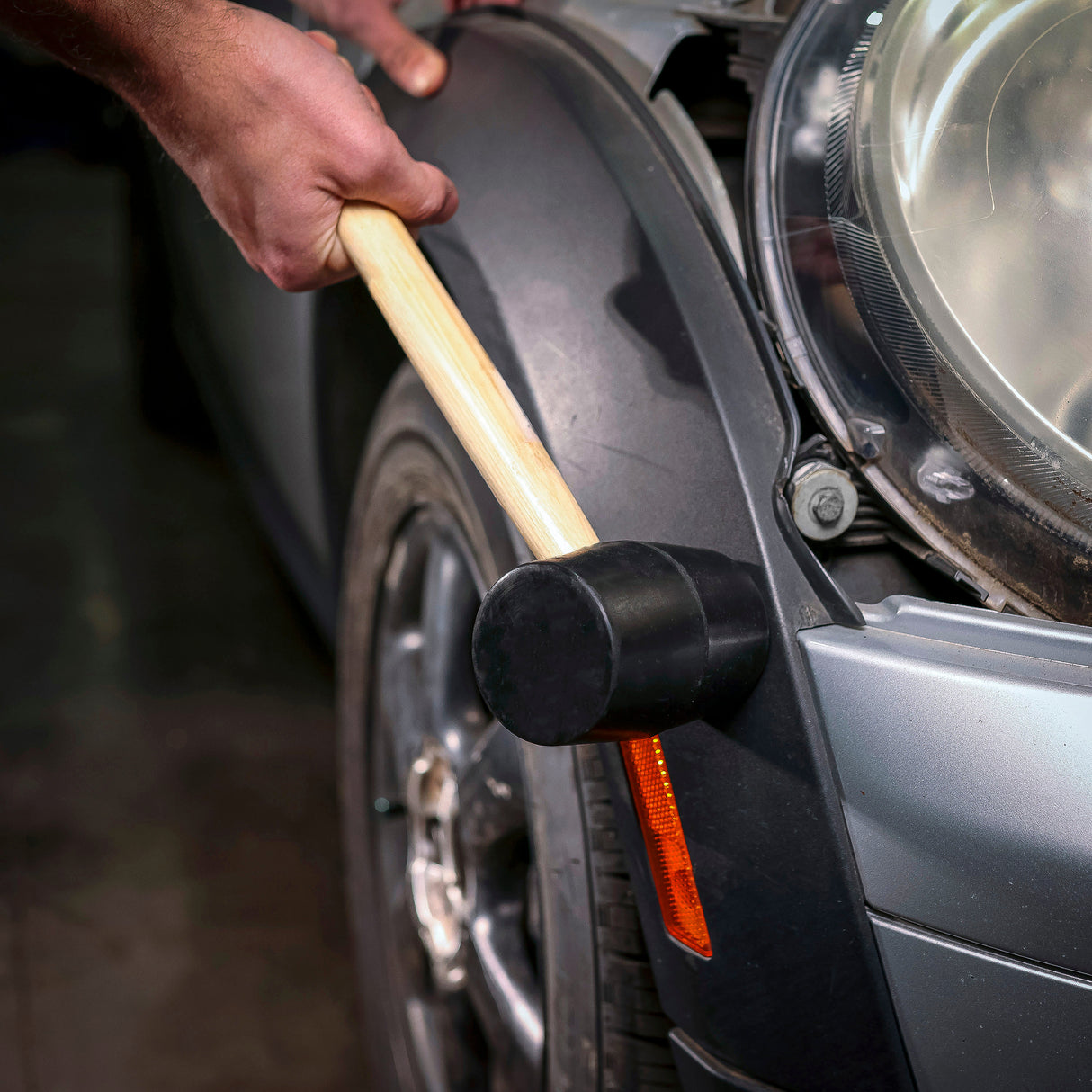 GreatNeck RM32 Rubber Mallet (32 Oz.) Additional Image 5