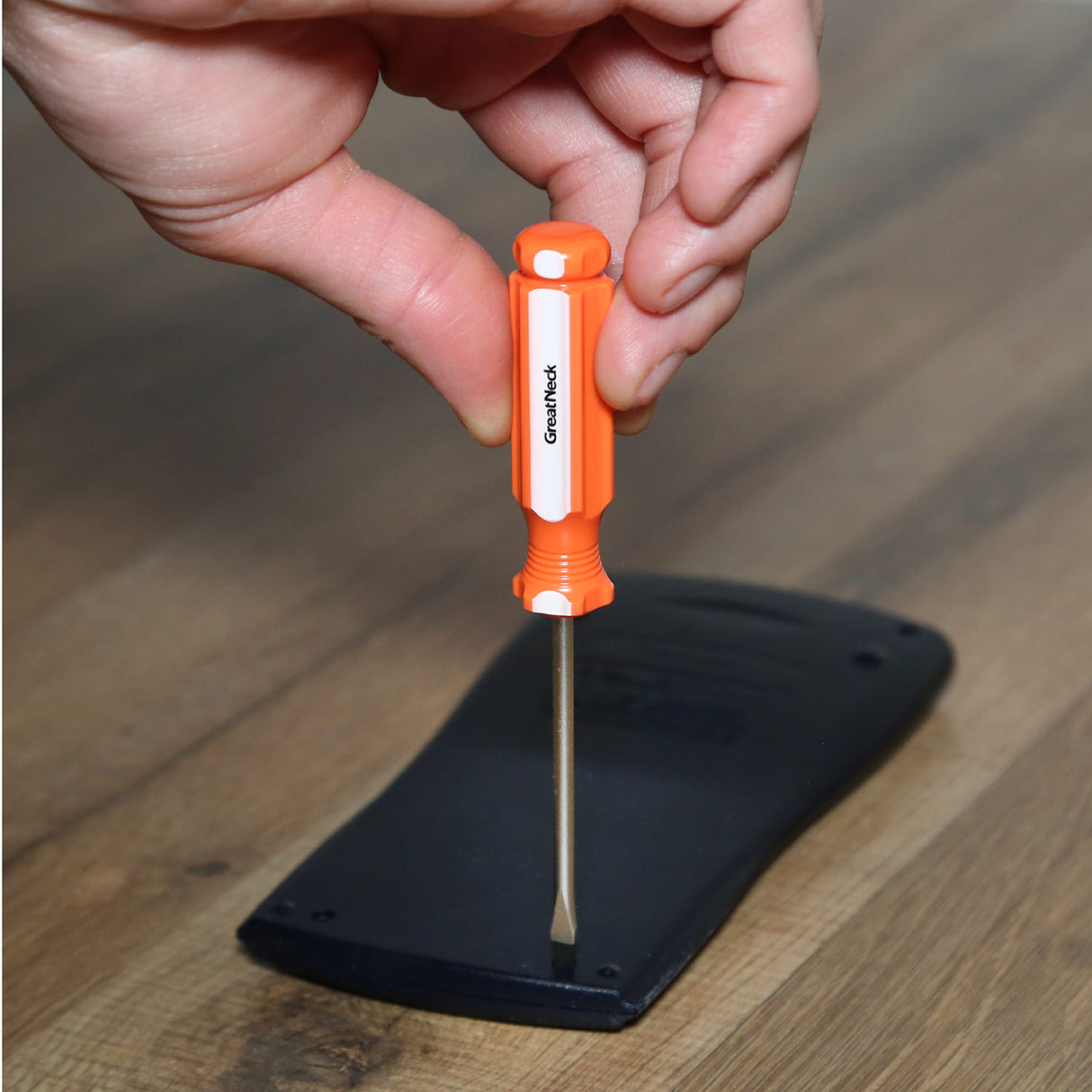 GreatNeck 73780 #0 and 1/8 Inch Pocket Screwdriver Set (2-Piece) Additional Image 9