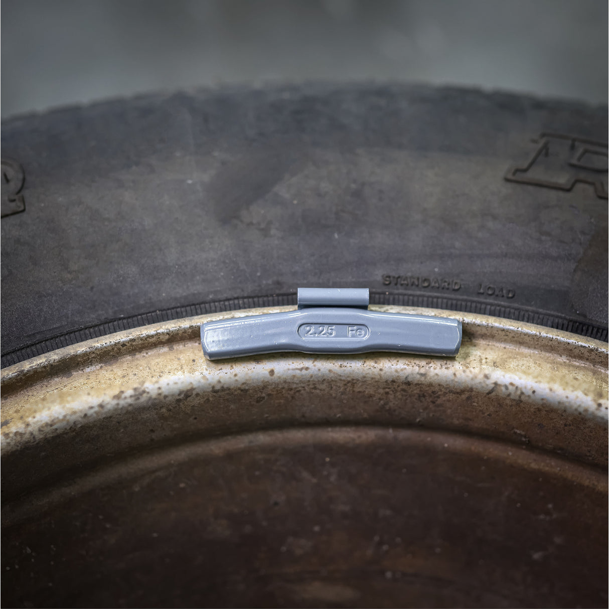 OEMTOOLS 23252 2.25 oz. AL Style Steel Wheel Weigh - 1 Box of 25 Additional Image 6