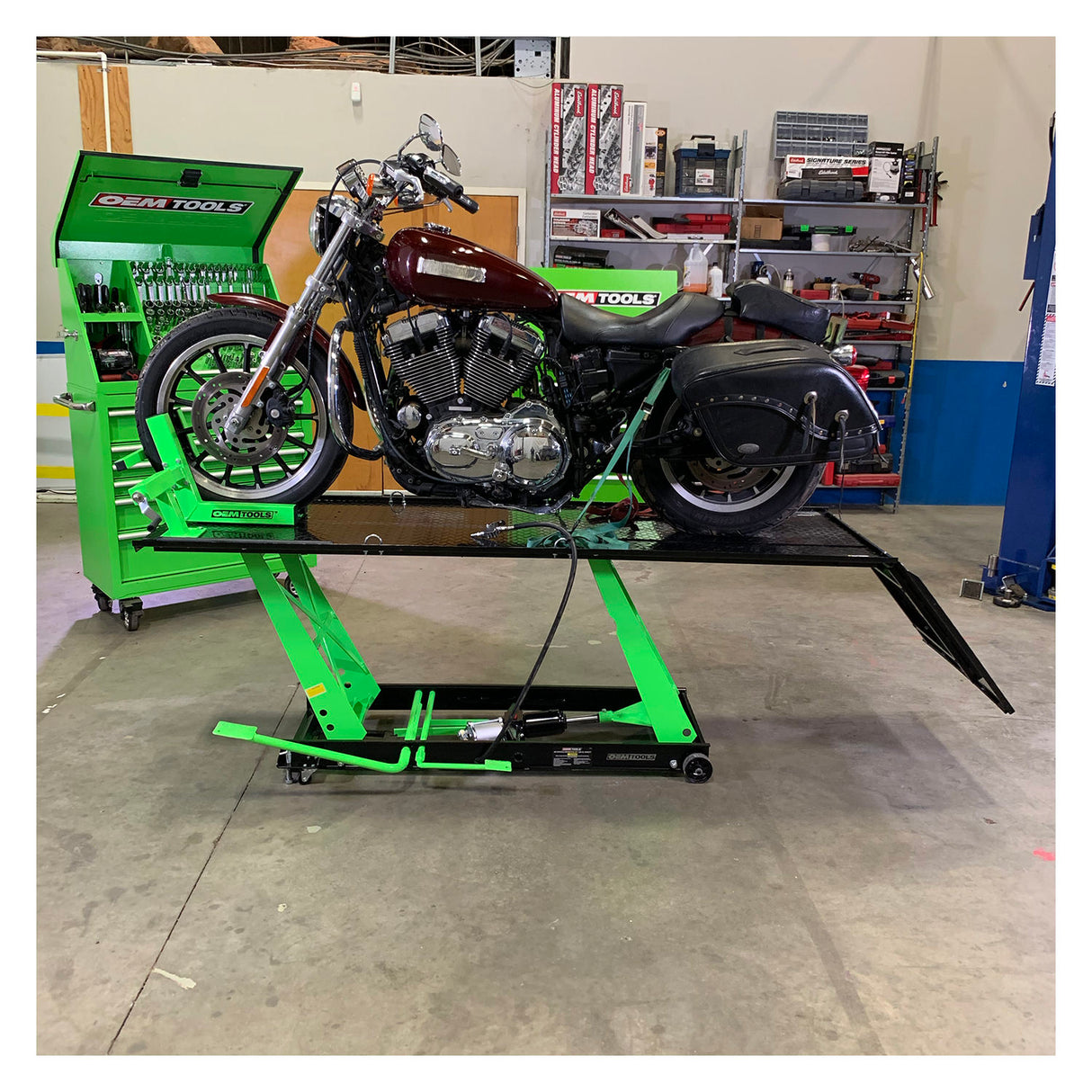 OEMTOOLS 24859 Air Hydraulic Motorcycle Lift 1000 Lb. Capacity Additional Image 9