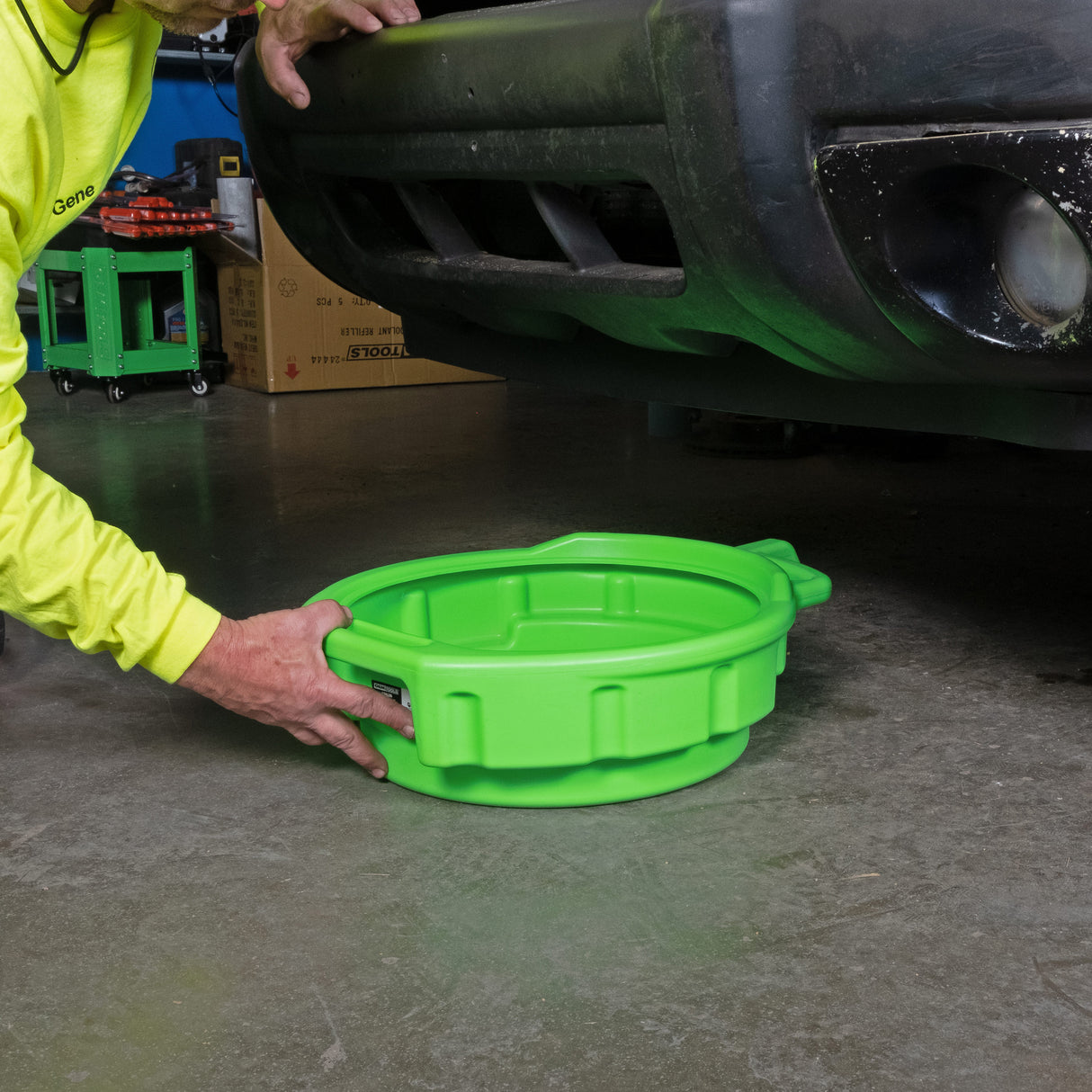 OEMTOOLS 87034 4 Gallon Oil Drain Pan - Green Additional Image 5