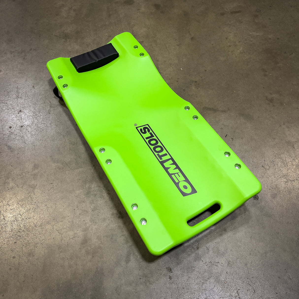OEMTOOLS 24977 36 Inch Blow Mold Creeper with Headrest Additional Image 7