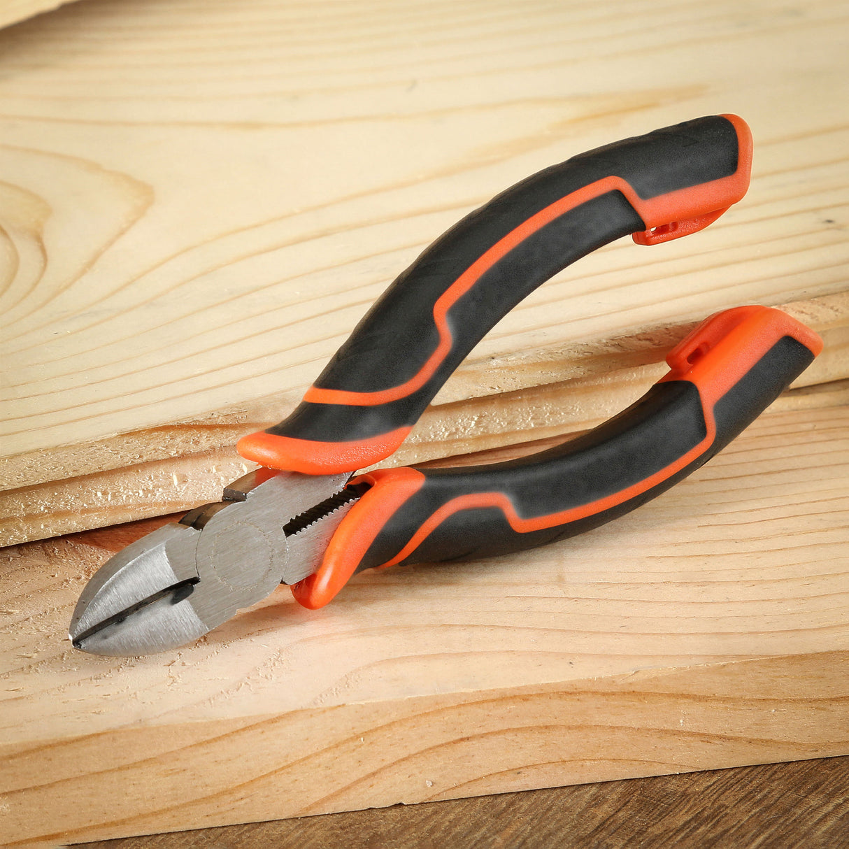 GreatNeck D55C Diagonal Pliers (5-1/2 Inch) Additional Image 6