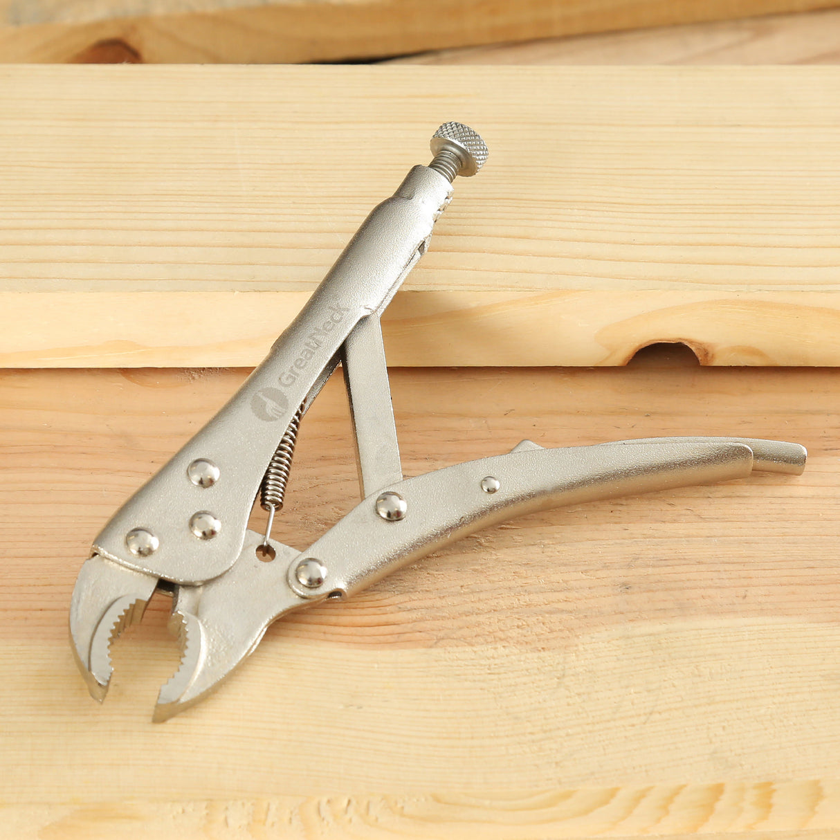 GreatNeck S5P Curved Jaw Locking Pliers (5 Inch) Additional Image 6
