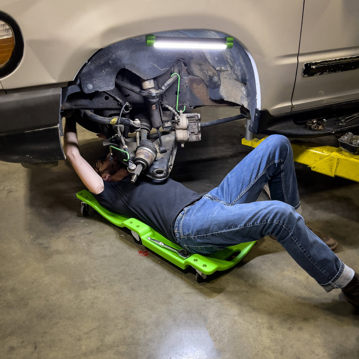 OEMTOOLS 24909 40 INCH Mechanic's Creeper Additional Image 8