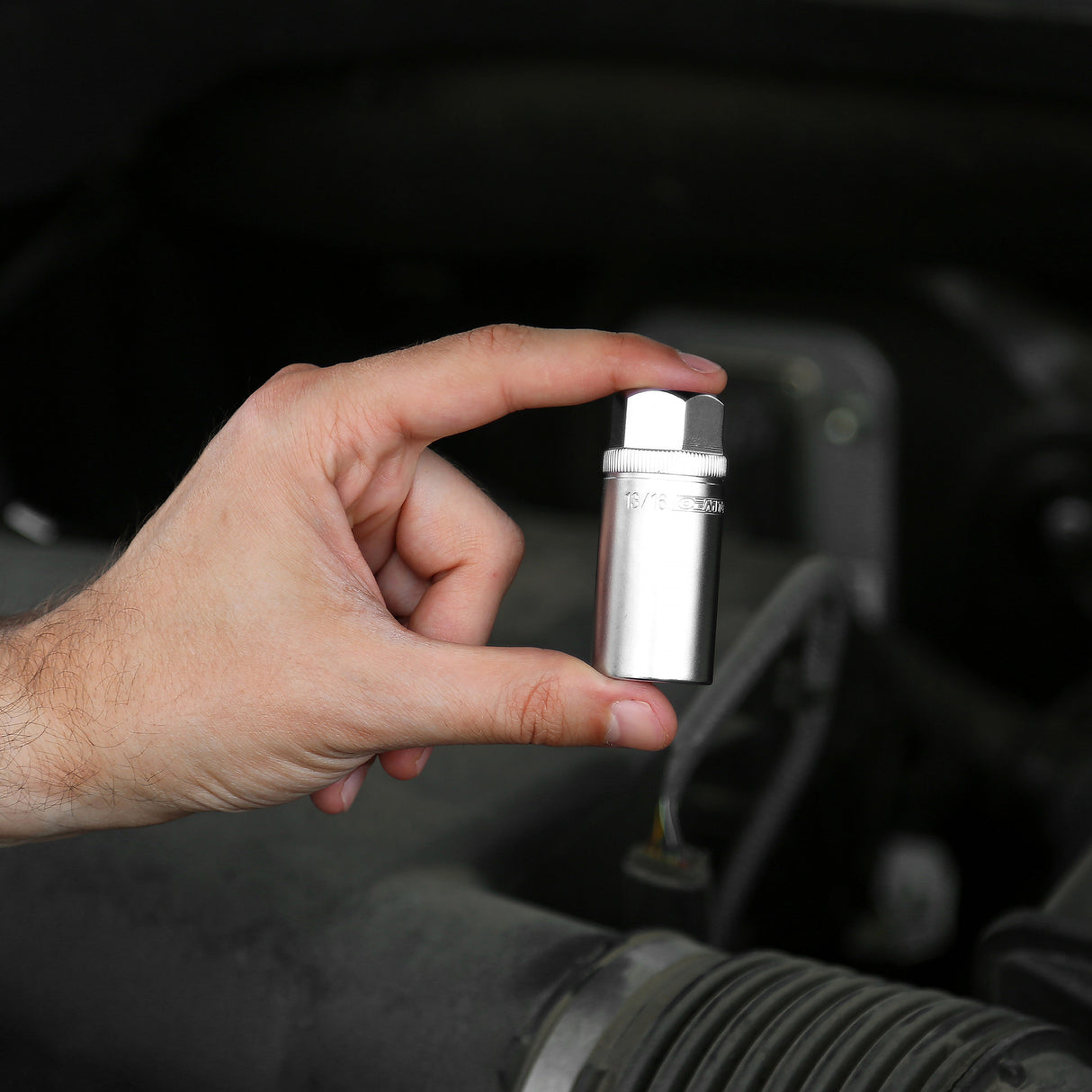 OEMTOOLS 22889 13/16 Inch 1/2in. Drive Magnetic Spark Plug Socket Additional Image 6