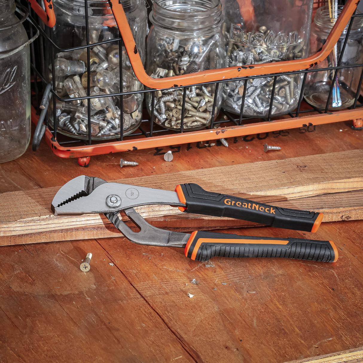 GreatNeck W100C Groove Joint Pliers (10 Inch) Additional Image 6
