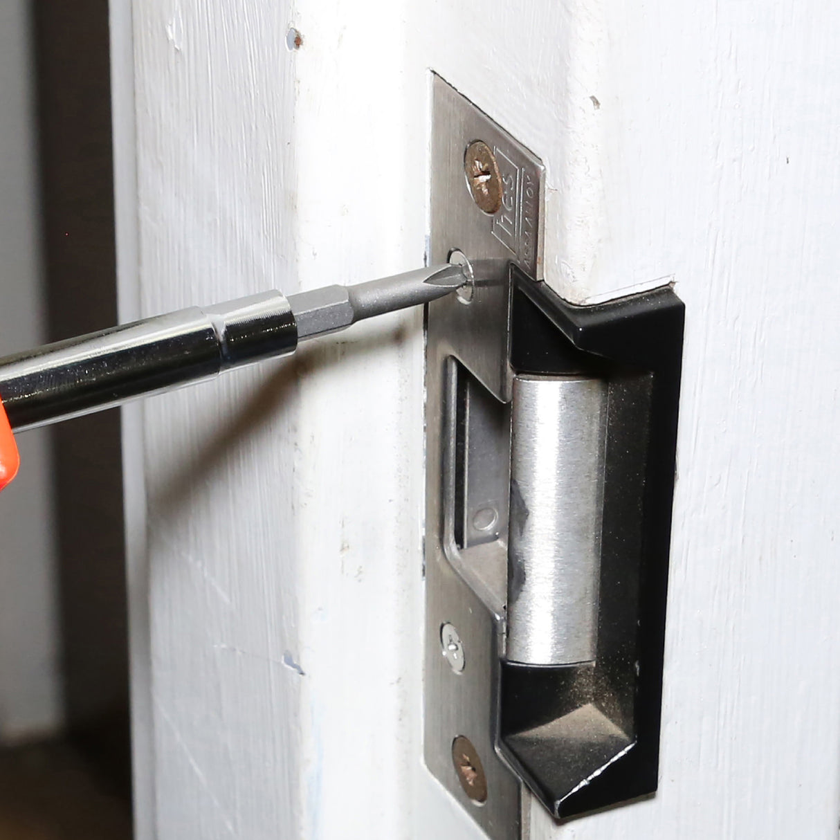 GreatNeck SD4BC 6-in-1 Screwdriver Additional Image 9