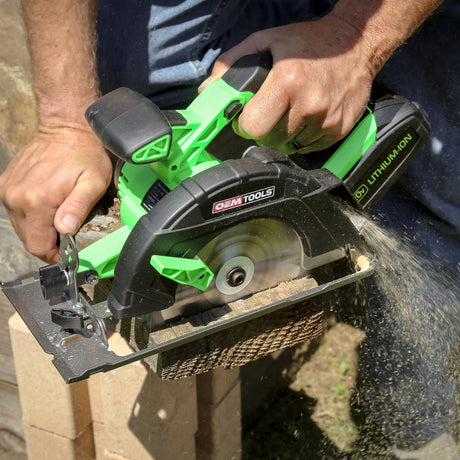 OEMTOOLS 24488 20V MAX* Li-ion 6-1/2in. Circular Saw Additional Image 7