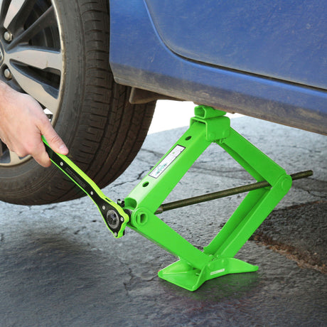 OEMTOOLS 24795 2-Ton Scissor Jack Additional Image 7