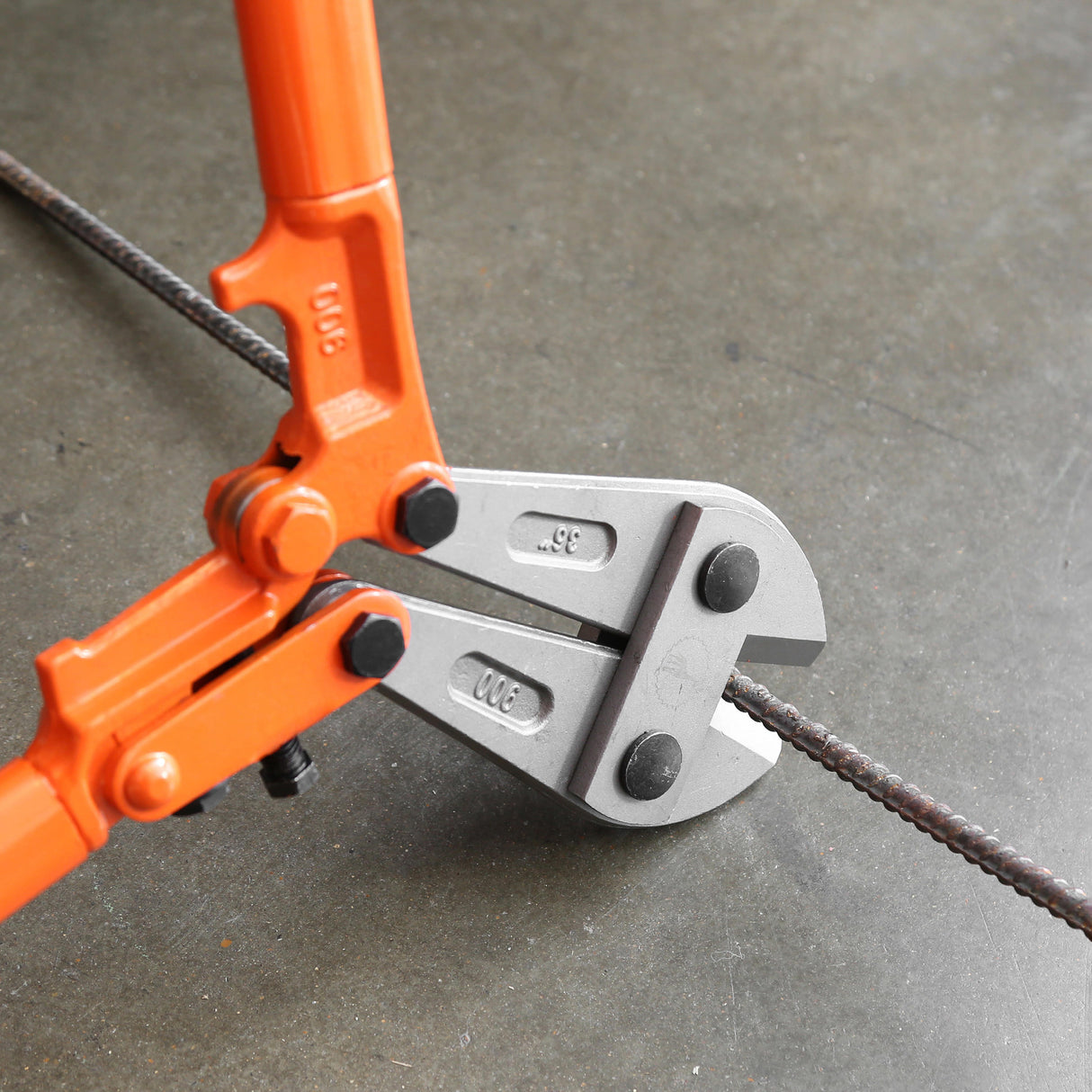 GreatNeck BC36 Bolt Cutter (36 Inch) Additional Image 5